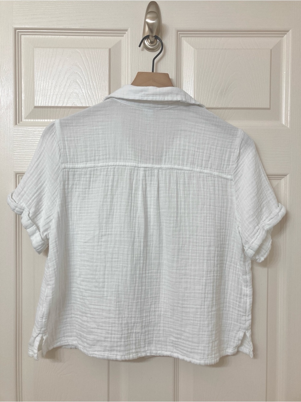Old Navy White Gauzy Cotton Short Sleeve Demi Button Front Shirt Medium Resort - Picture 3 of 5